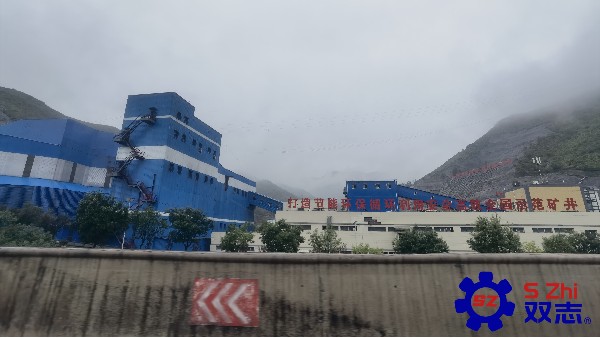 雙志技術人員趕往運城測繪_800型號主機鏈輪組件做新