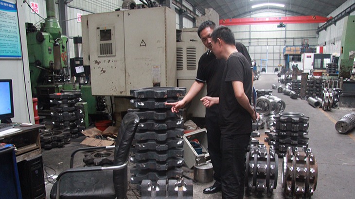 蔣經(jīng)理親自來雙志機械后，當(dāng)即下訂單