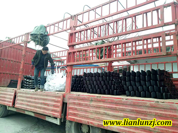 <i style='color:red'>107s-01刮板</i>配套橫梁卡塊發往山西