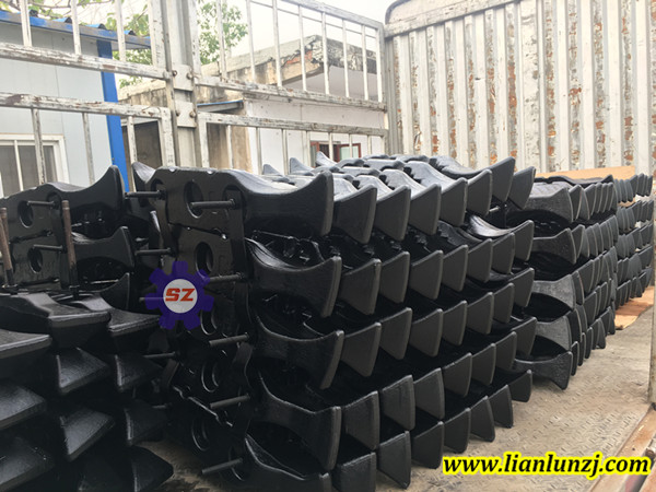 <i style='color:red'>煤溜子刮板</i>機配件廠家，綜采煤溜子配件發貨