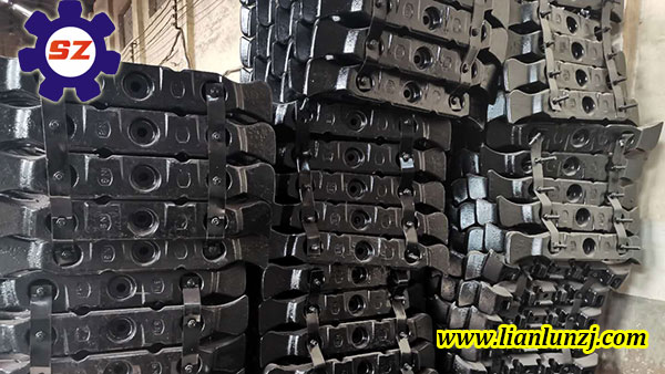 內蒙古客戶訂購123S-02刮板專車發貨-河南雙志