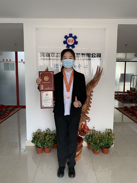 河南雙志榮獲紅十字會獎章