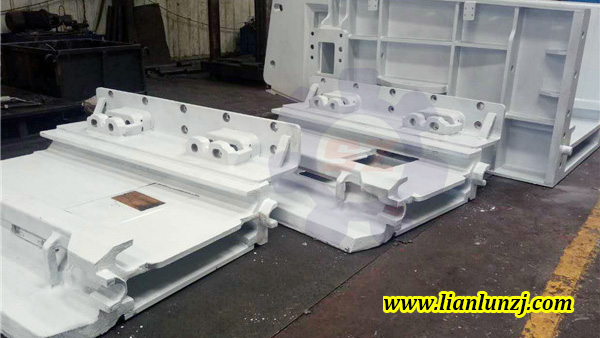 107SF26中部槽、103S10/08WC過渡槽、7SD31401罩筒發貨-河南雙志