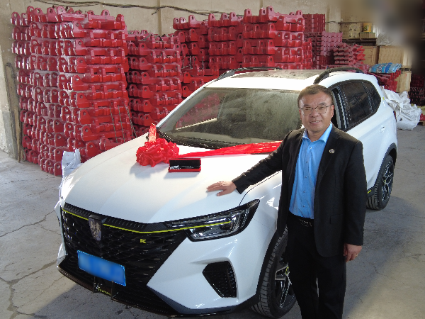 越努力，越幸運！河南雙志機械獎勵優(yōu)秀員工新車